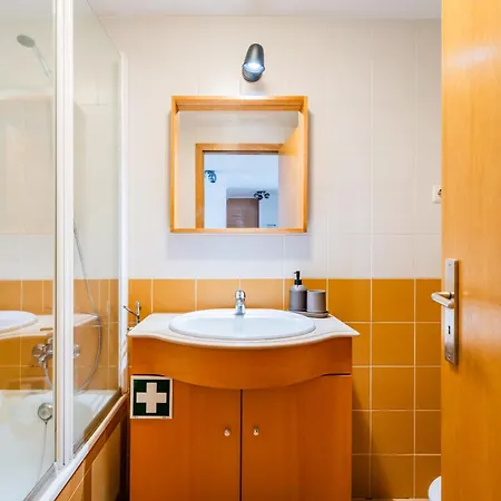 Olaias Park Flat * Lisbon