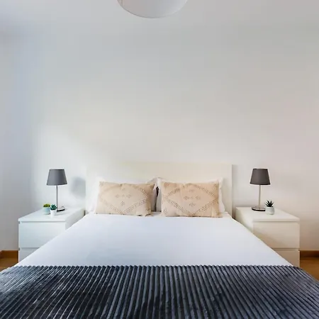 Olaias Park Flat * Lisbon